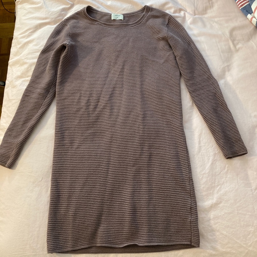 Aritzia mauve textured long sleeve dress